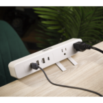 Multicontacto con Montaje para Escritorio / Carga Rápida para 65 W / 3 x Nema 5-15P / 2 x USB-A (5V @3A) / 1 x USB-C (65W) - Image 8