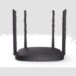 Router Inalámbrico WISP Gigabit / Hasta 1200 Mbps / Doble Banda AC (2.4 GHz y 5 GHz) / 3 Puertos LAN 10/100/1000 Mbps + 1 Puerto WAN 10/100/1000 Mbps / 4 Antenas Externas Omnidireccional de 5 dBi / Interior