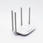 Router Inalámbrico ISP doble banda AC, 2.4 GHz y 5 GHz Hasta 1167 Mbps, 4 antenas externas omnidireccional, 3 Puertos LAN 10/100/1000 Mbps, 1 Puerto WAN 10/100/1000 Mbps - Image 2