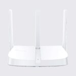 Router Inalámbrico N / 2.4 GHz de 300 Mbps / 1 Puerto WAN 10/100 Mbps / 3 puertos LAN 10/100 Mbps / 3 antenas de 5 dBi / Compatible con IPTV e IPV6