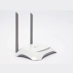 Router Inalámbrico para WISP con Configuración de fábrica personalizable, 2.4 GHz, 300 Mbps, 4 Puertos LAN 10/100 Mbps, 1 Puerto WAN 10/100 Mbps, control de ancho de banda - Image 2